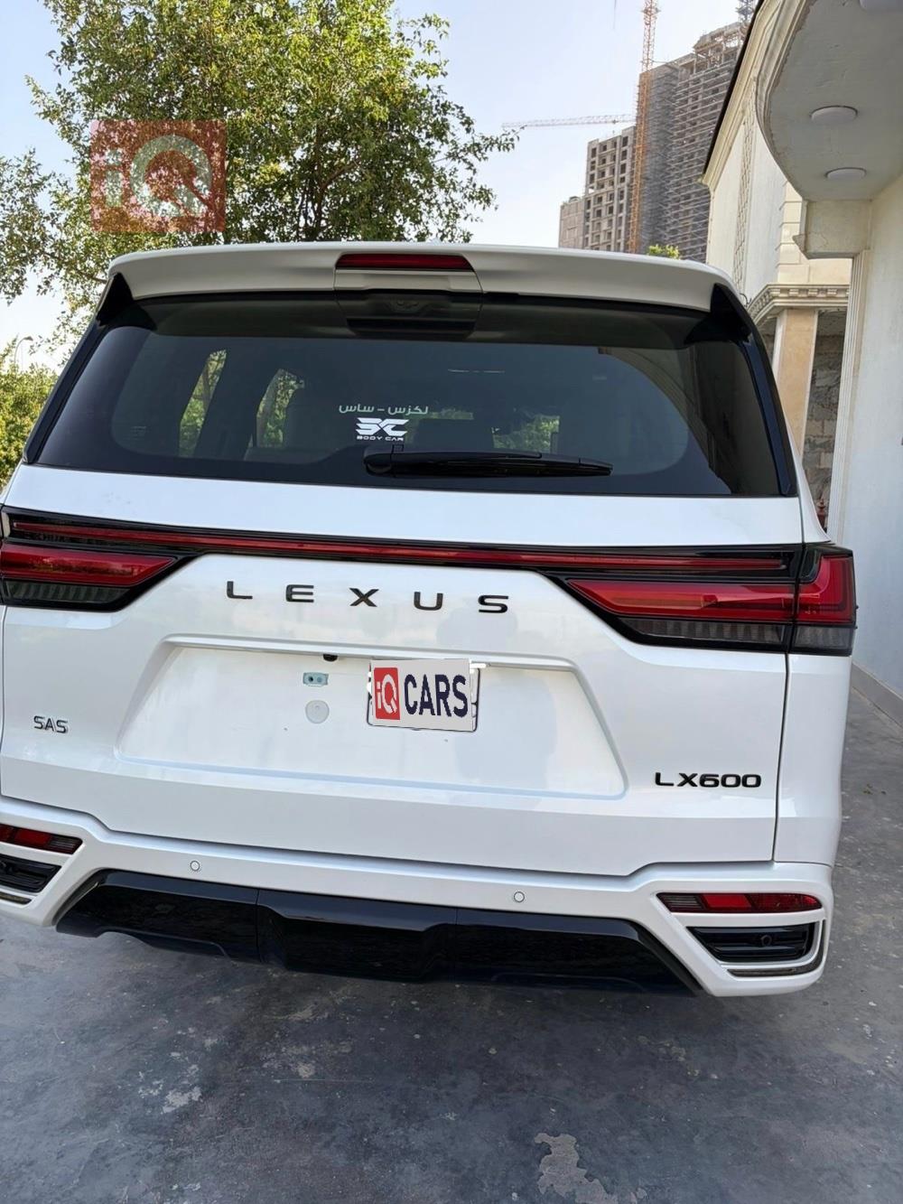 لكزس LX